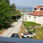 Samos Aparthotel *