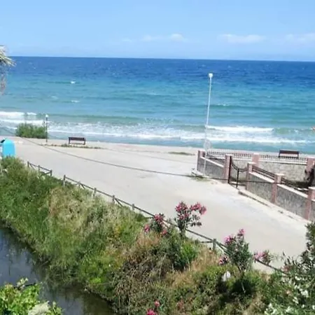 Samos Apart * Guzelcamli